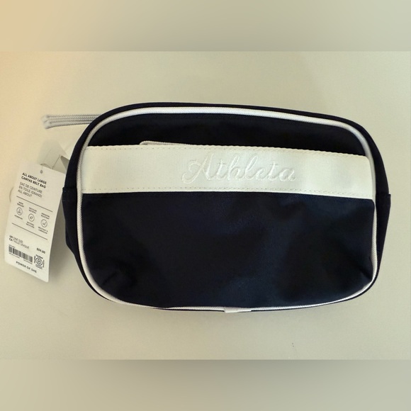 Athleta Large All About Canvas Belt Bag - Picture 5 of 7